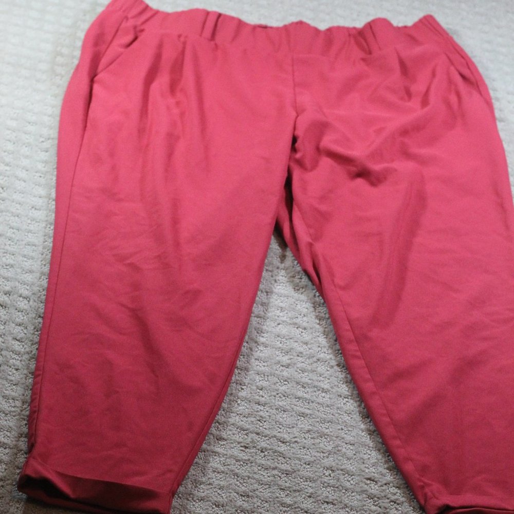 Torrid Size 2X Dark Pink Flowy Cuffed Pants